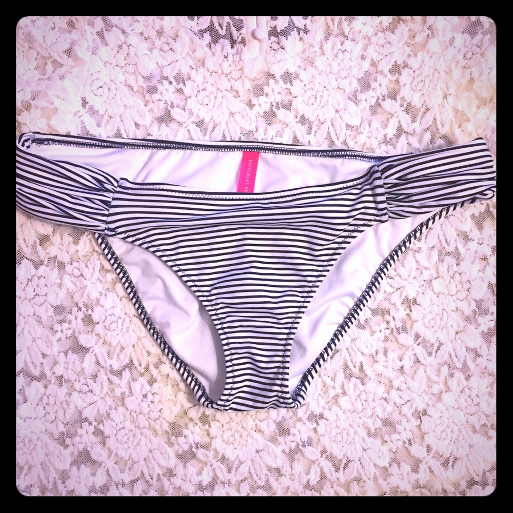 Cute VS Striped Bottoms